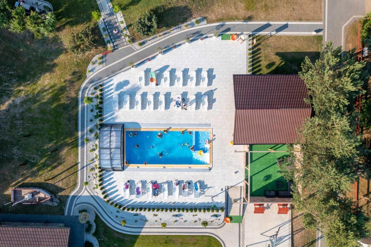 Domki Letniskowe I Pokoje Savana Nad Morzem Jaroslawiec Bagian luar foto