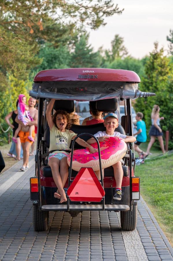 Domki Letniskowe I Pokoje Savana Nad Morzem Jaroslawiec Bagian luar foto